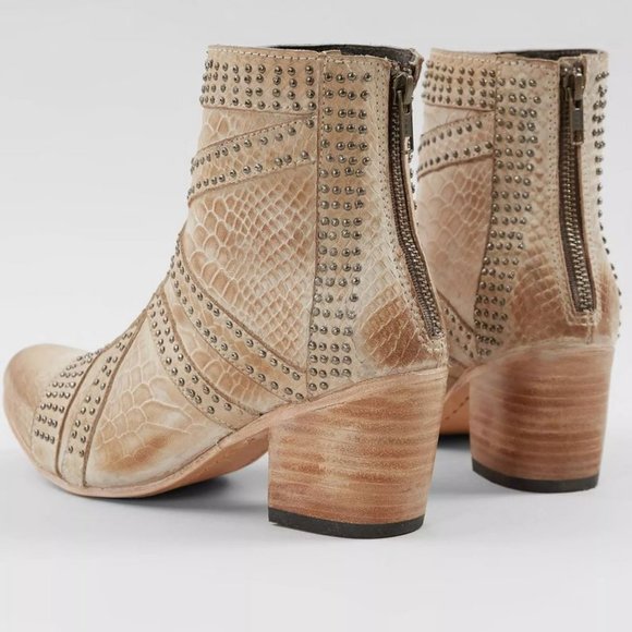 Freebird Nelle Leather Studded Ankle Boots - Picture 5 of 5